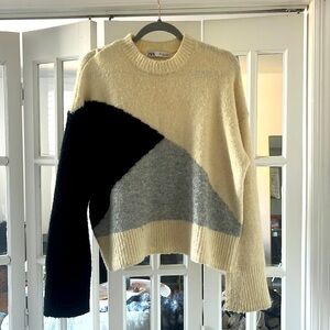 Zara sweater size Large